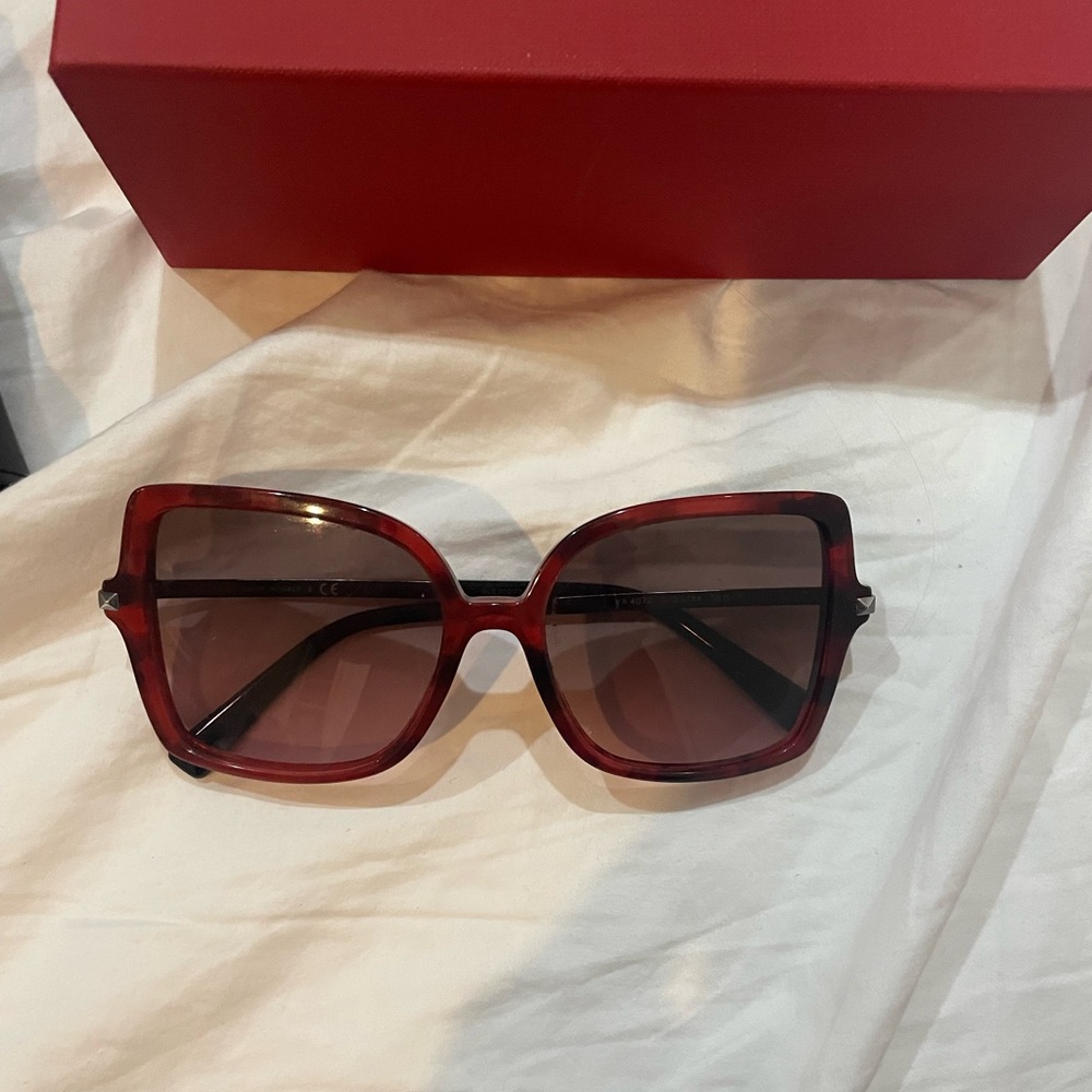 Valentino sunglasses